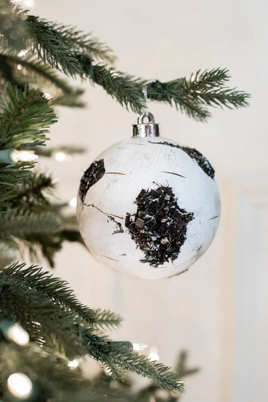 120MM / 12CM VP BIRCH BALL ORNAMENT BOX OF 2 (BIRCH)