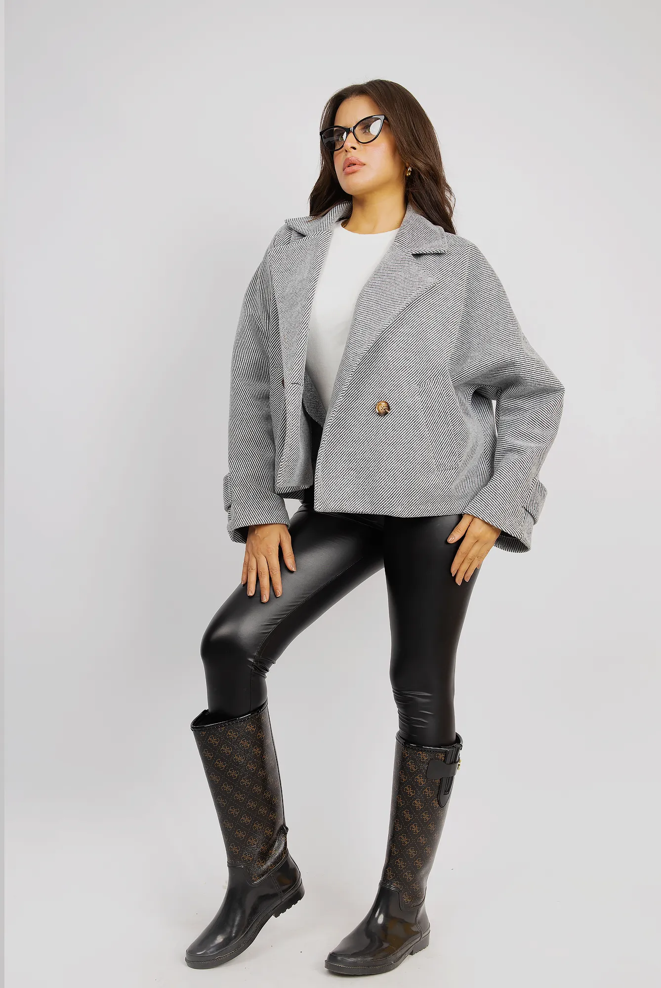 Chic Knit Blazer With Tailored Fit - Grey