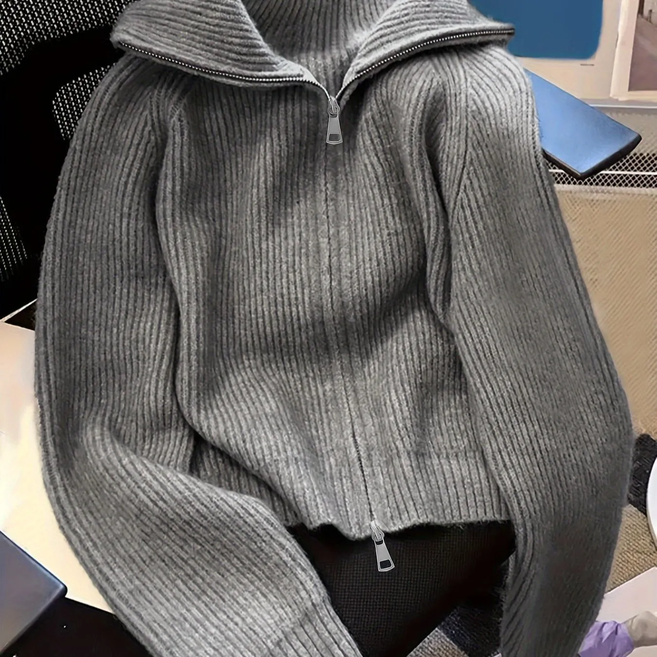 FLOREN | Casual Two-Tone Zip Cardigan