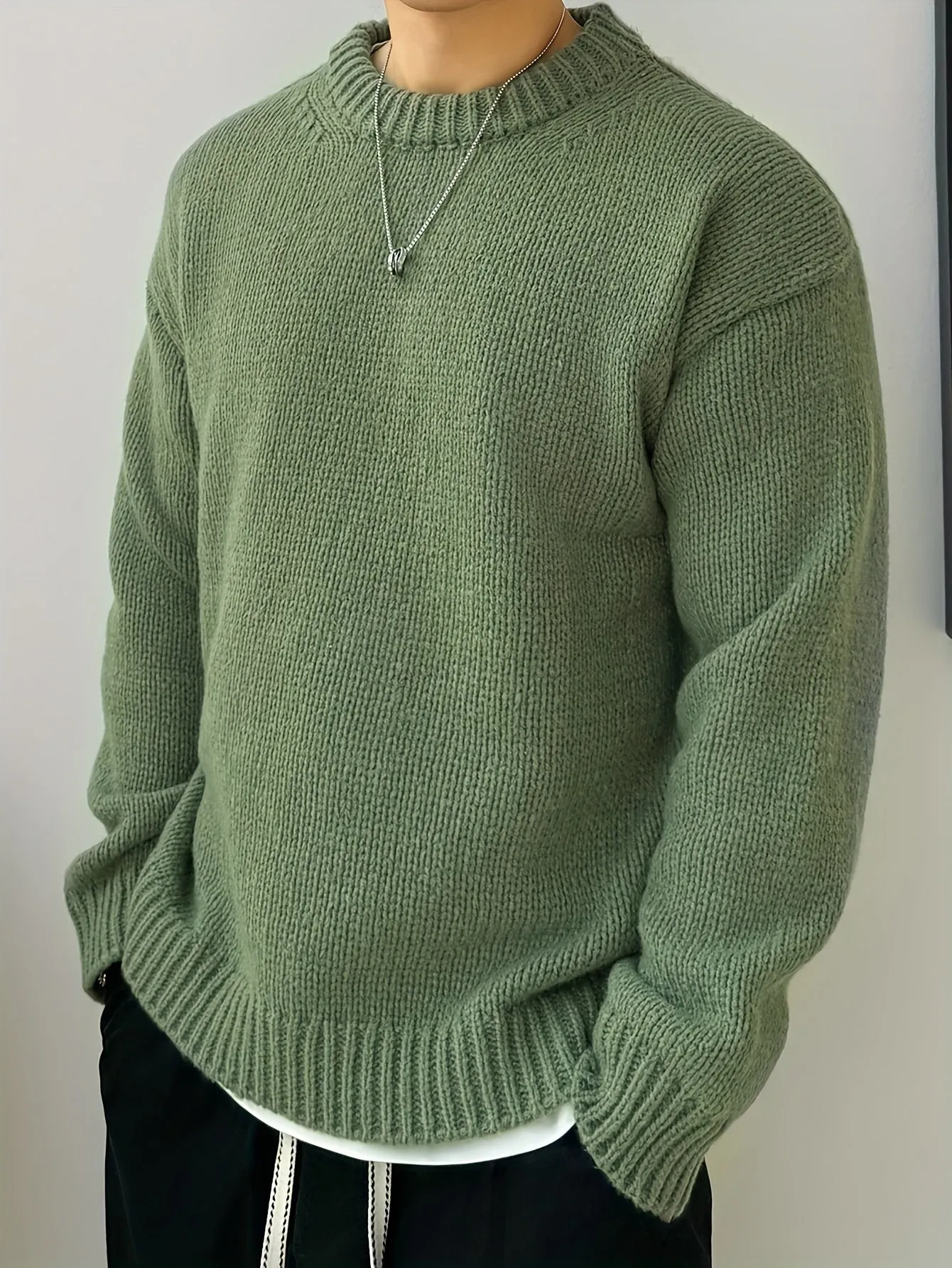 JANVAR | Mens Knitted Pullover with Round Neck