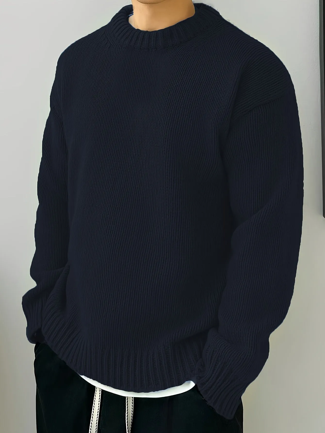 JANVAR | Mens Knitted Pullover with Round Neck