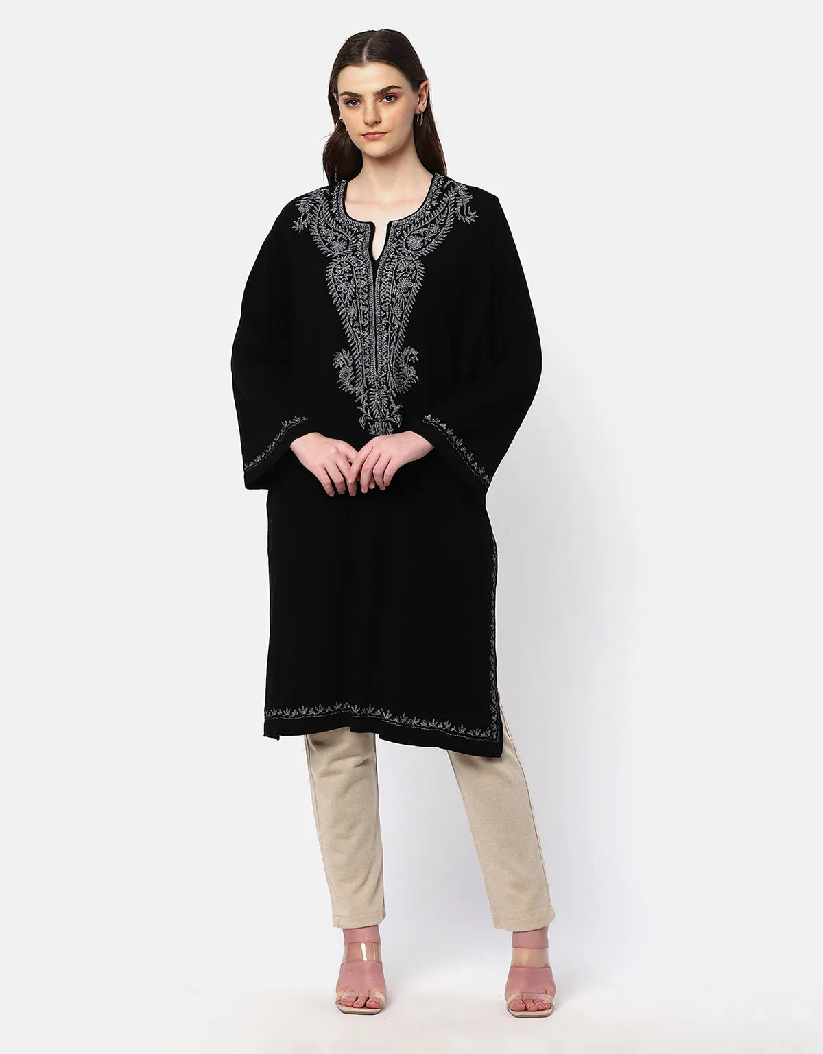 Kashmiri Woolen Embroidered Phiran