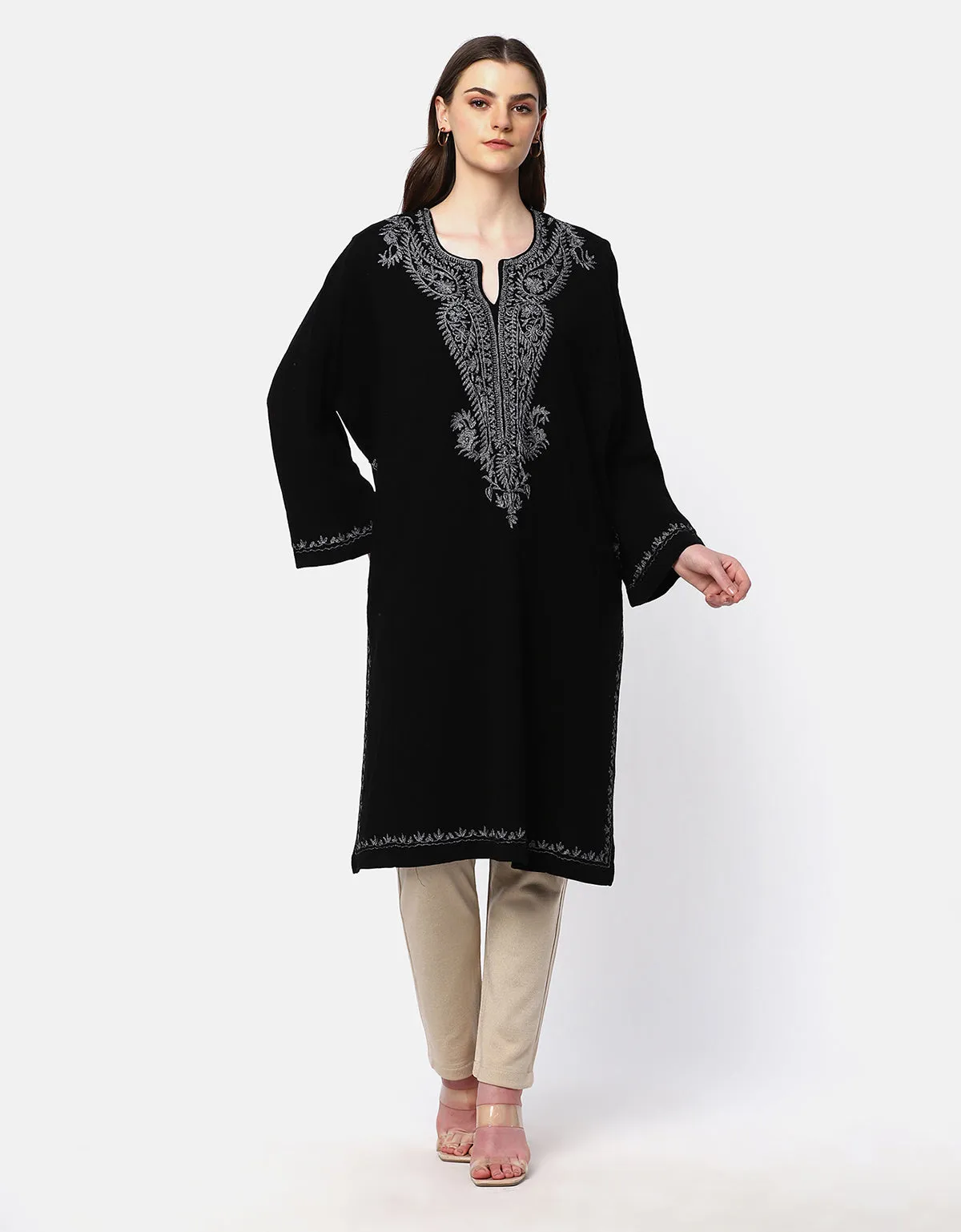 Kashmiri Woolen Embroidered Phiran