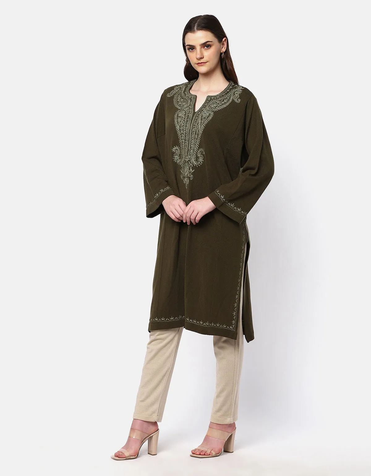 Kashmiri Woolen Embroidered Phiran