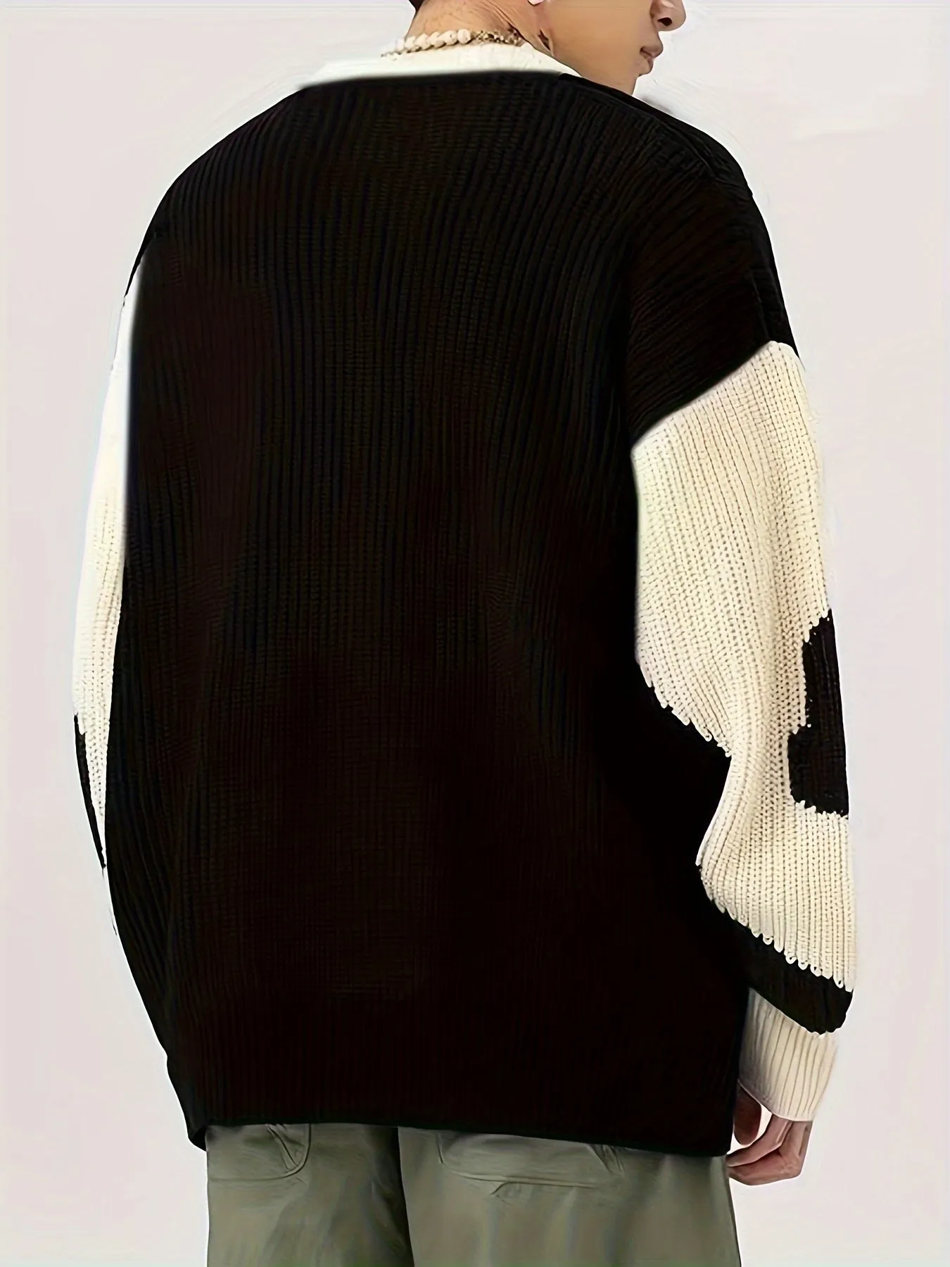 LUTHIEN | Casual Mens Sweater with Stripes