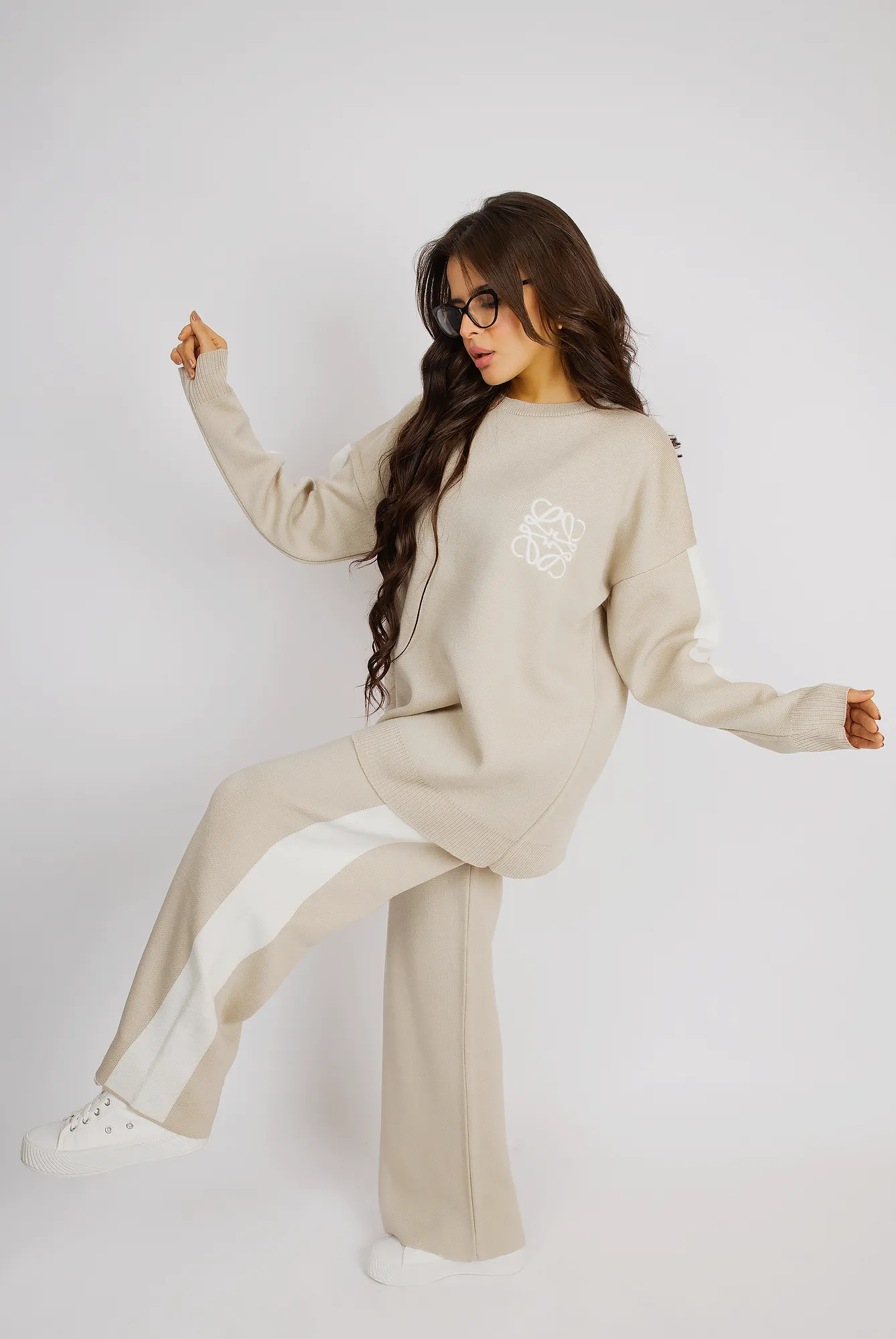 Sporty Lounge Set With Bold Side Stripes - Beige